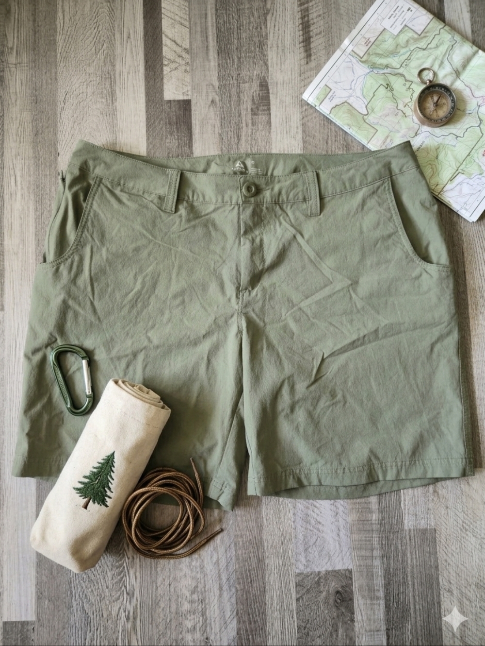 Ascend Shorts 18 Womens Green Hiking Camping Trails Outdoor Nylon Spandex Gorp